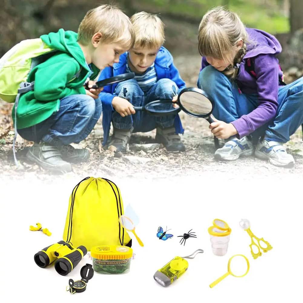 Discover fun outdoor science activities with kids using our educational science gadgets and toys. Perfect for encouraging curiosity and learning in nature.