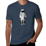 Casual men's T-shirt featuring a graphic of an astronaut in a space suit, perfect for science enthusiasts and space lovers.