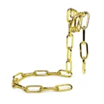 Elegant gold chain letter "L" pendant, perfect for personalized jewelry and fashion accessories.