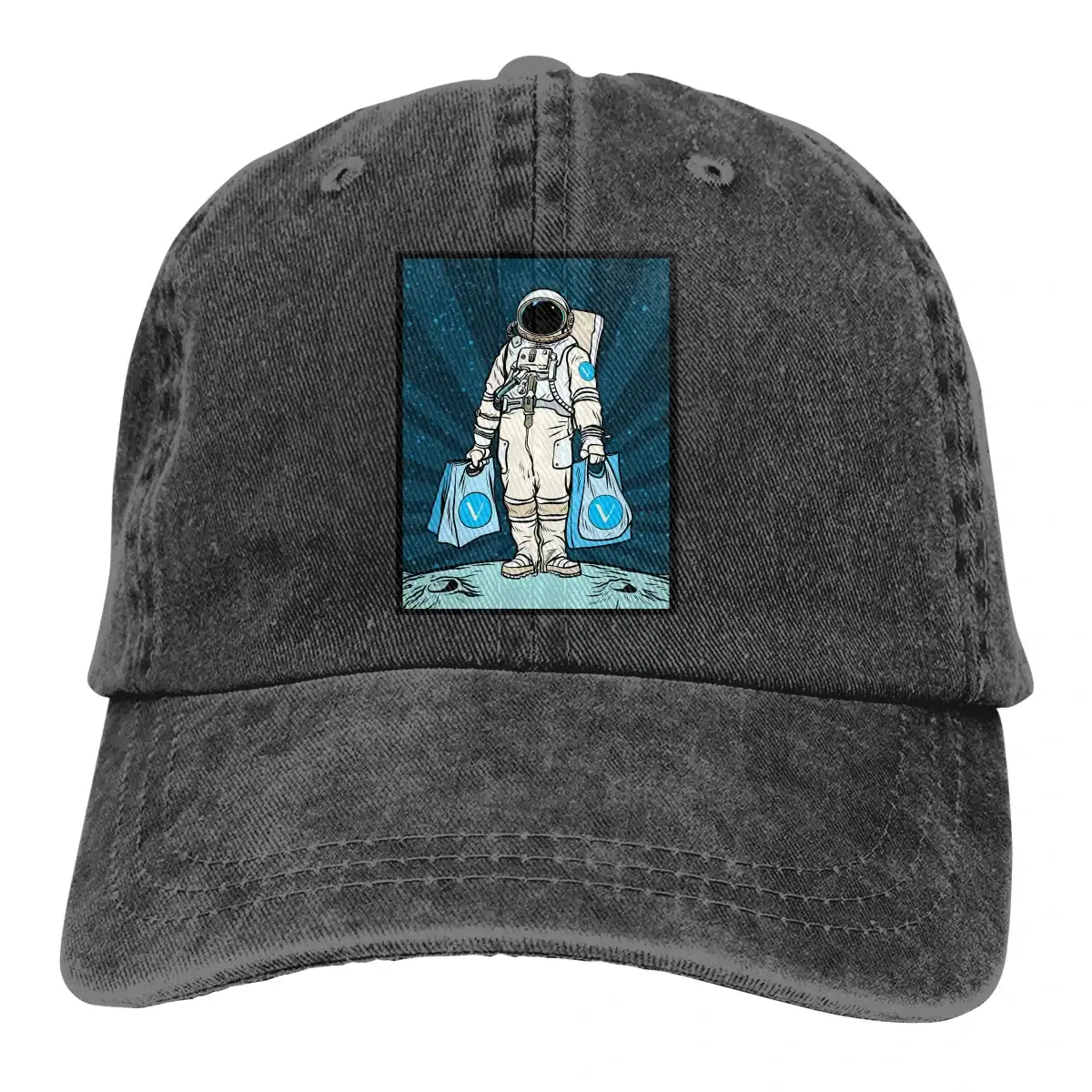Space Explorer Astronaut Cap with Patches Gray baseball cap featuring a colorful astronaut patch with a space suit and helmet, perfect for science enthusiasts and space lovers.